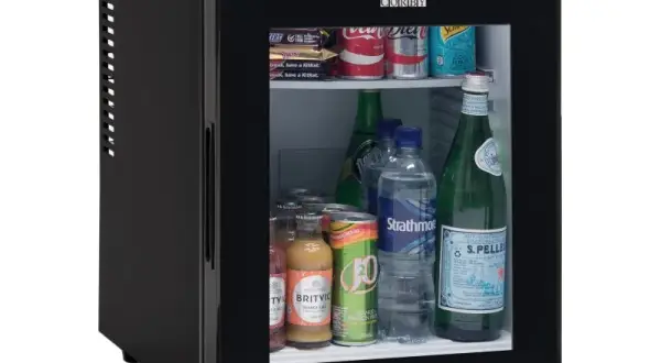 Czy minibar w hotelu jest płatny? Uniknij nieprzyjemnych niespodzianek