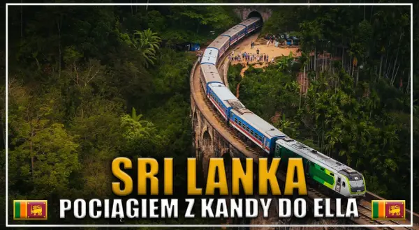 Pociąg na wiadukcie w otoczeniu bujnej zieleni Sri Lanki.