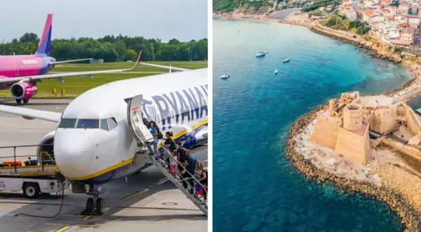 Samolot Ryanair na lotnisku i zamek nad morzem w Kalabrii.