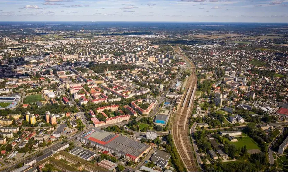 Ile ludzi mieszka w Radomiu? Zaskakujące fakty o populacji miasta